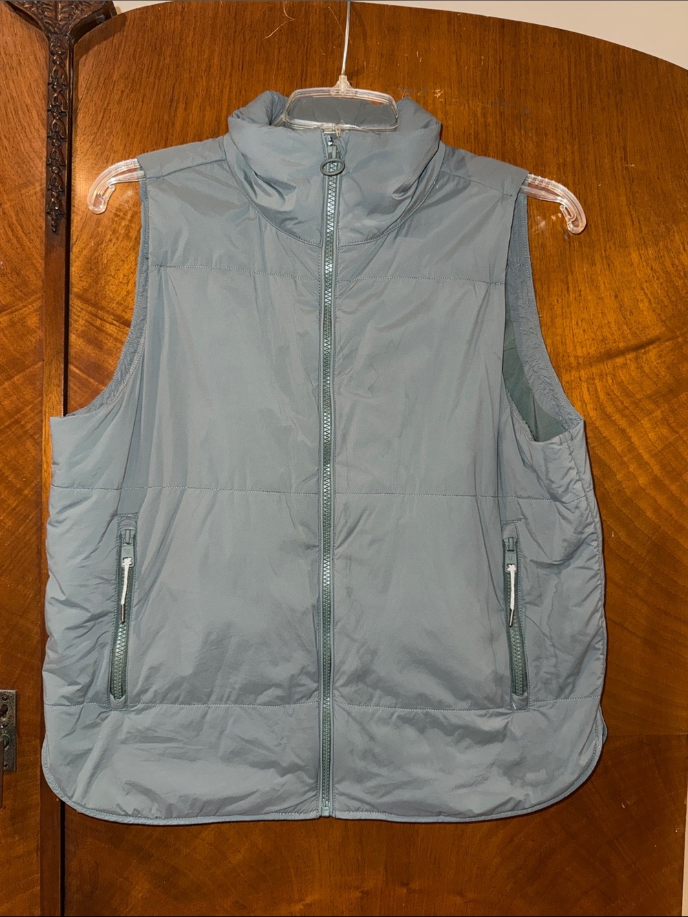 Vuori Quilted Hooded Vest in Slate Green-Blue